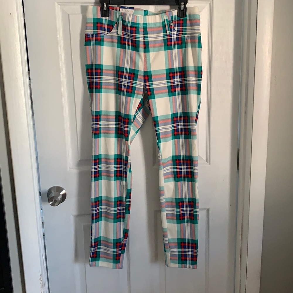 Plus size fitted white plaid TS Leggings